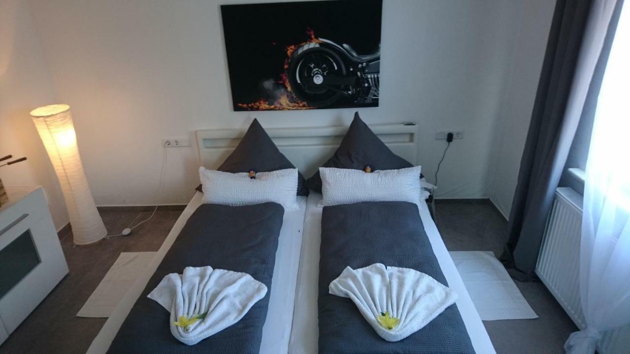 רדולפצל אם בודנזי Moderne Wohnung מראה חיצוני תמונה